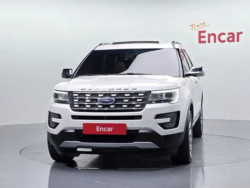 Ford Explorer 2.3 AWD, снимка 3 - Автомобили и джипове - 54351533