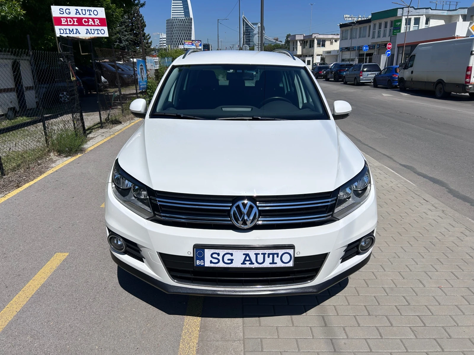 VW Tiguan 2.0TDI 4motion/AUT/УНИКАТ 139хил.км!!! - изображение 2