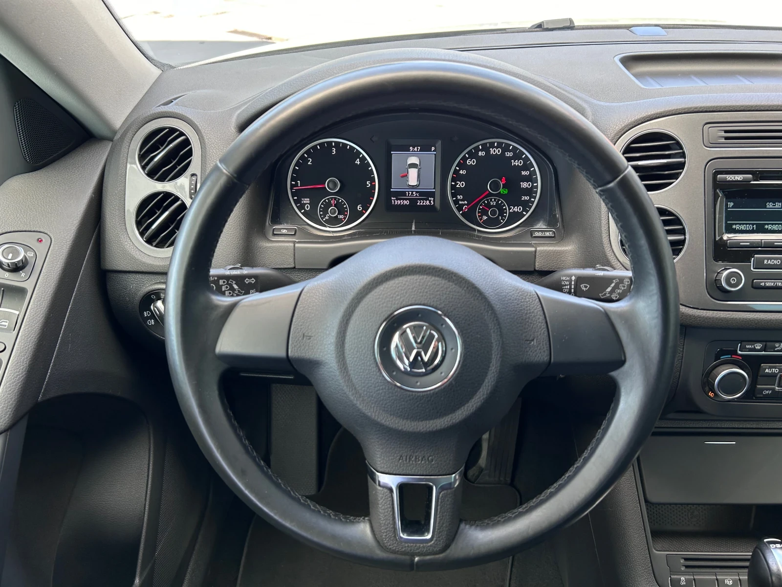 VW Tiguan 2.0TDI 4motion/AUT/УНИКАТ 139хил.км!!! - изображение 10