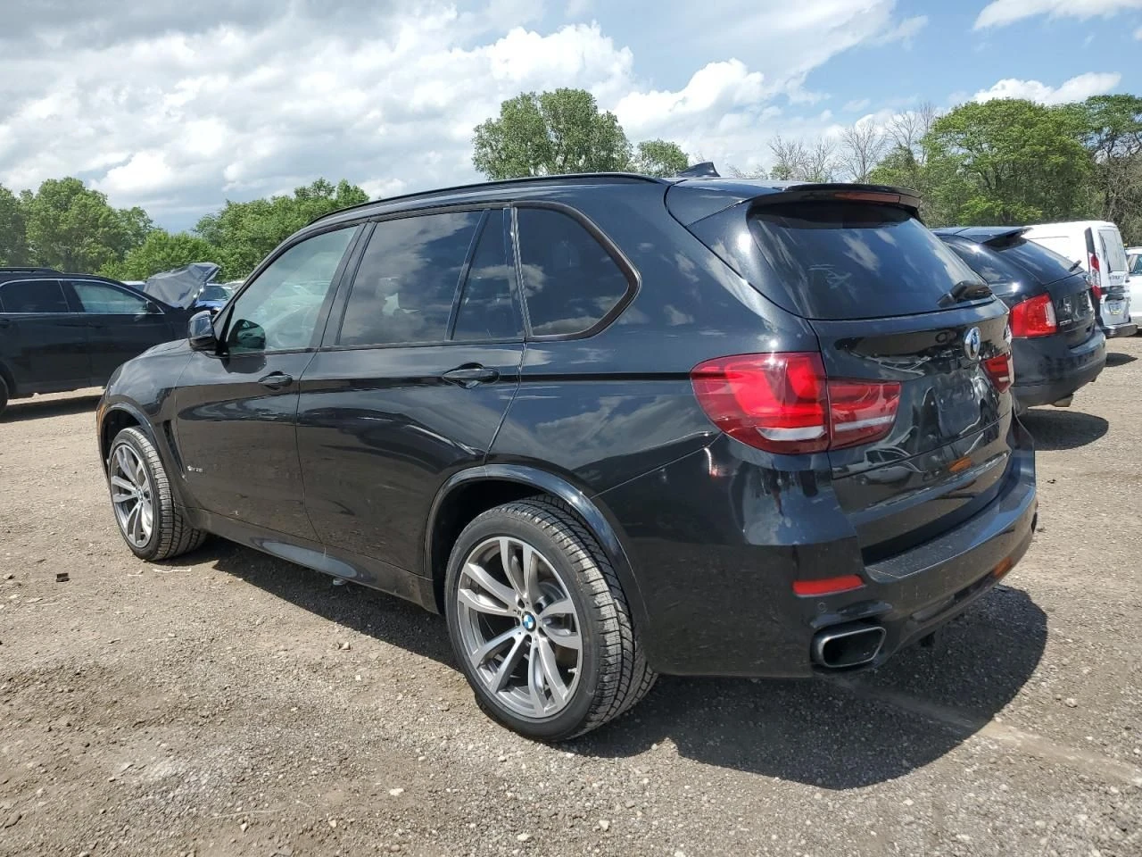 BMW X5  - изображение 2