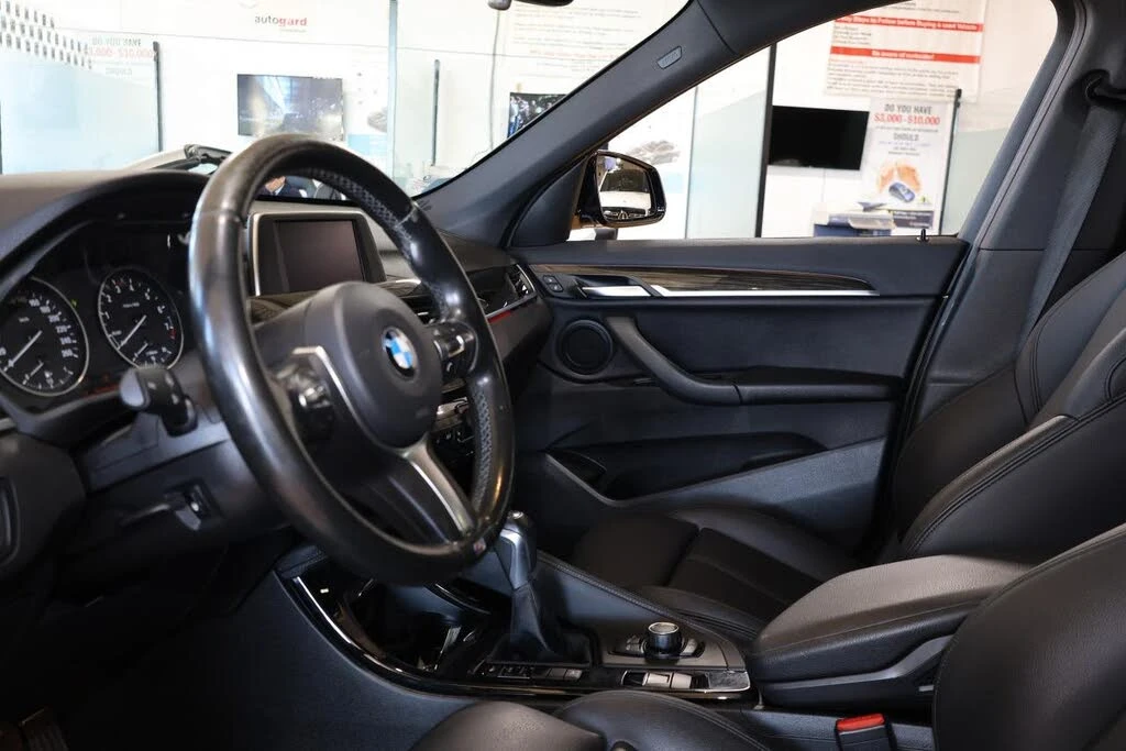 BMW X1 M-Package * АвтоКредит* (ЦЕНА ДО БГ) - изображение 7