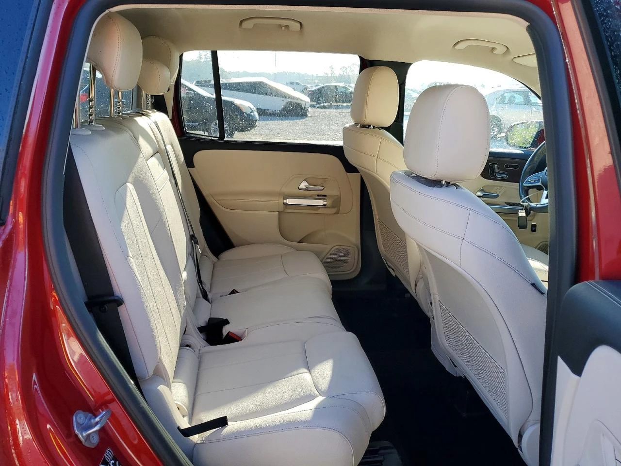 Mercedes-Benz GLB 2.0l 250, снимка 11 - Автомобили и джипове - 54395473
