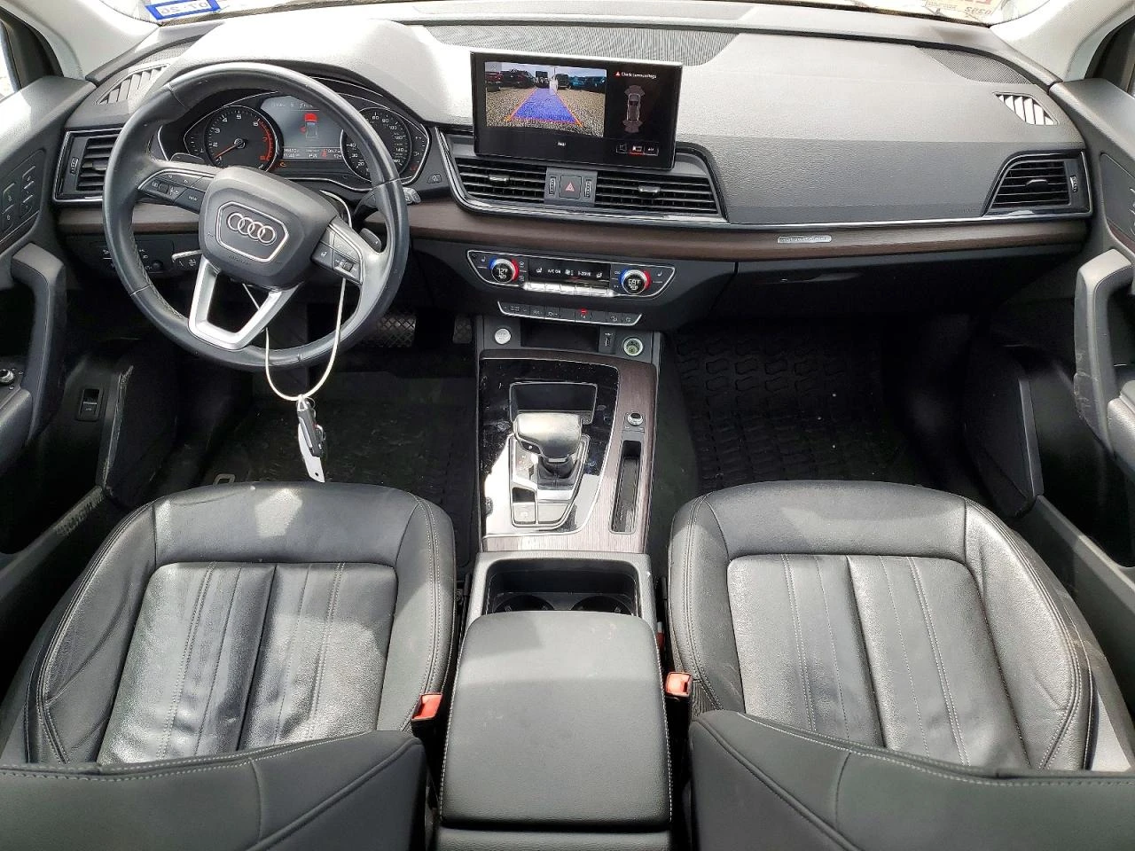 Audi Q5 2.0l Premium, снимка 8 - Автомобили и джипове - 54705935