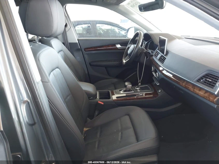 Audi Q5 2.0l 2.0T Premium/2.0T Tech Premium, снимка 5 - Автомобили и джипове - 55380947