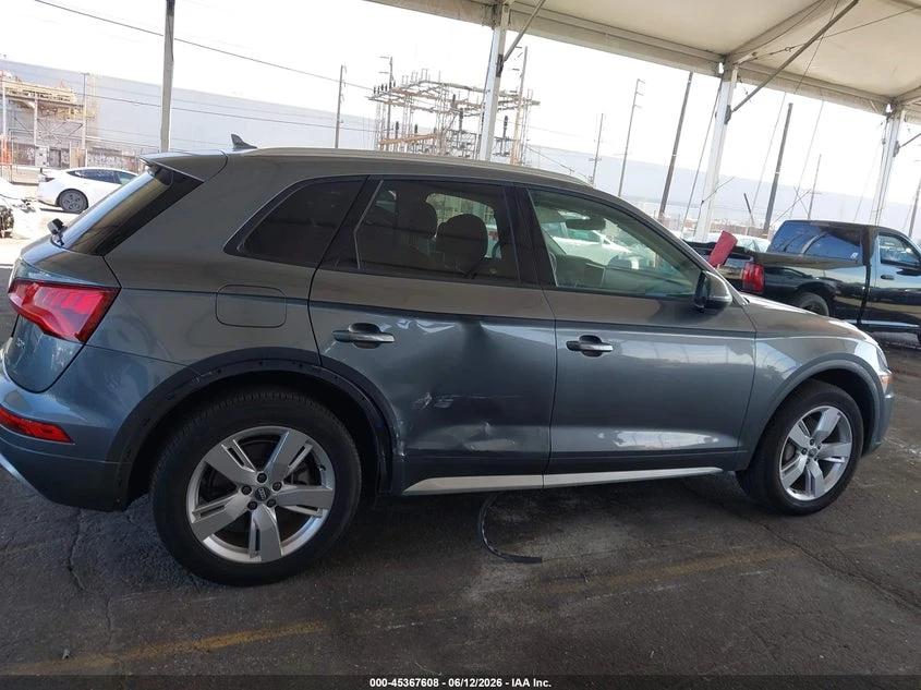 Audi Q5 2.0l 2.0T Premium/2.0T Tech Premium, снимка 13 - Автомобили и джипове - 55380947