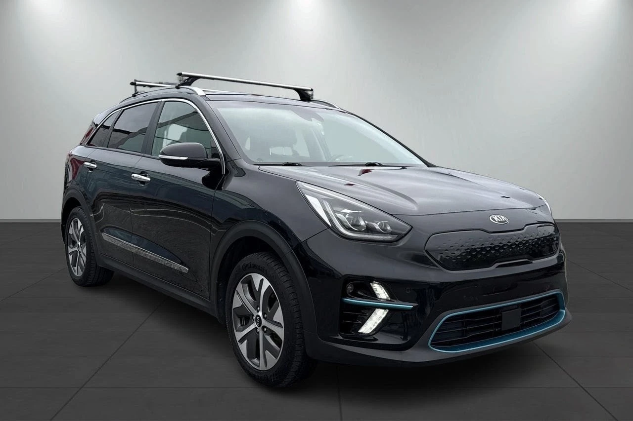 Kia Niro Exclusive 64kWh, снимка 6 - Автомобили и джипове - 56336135