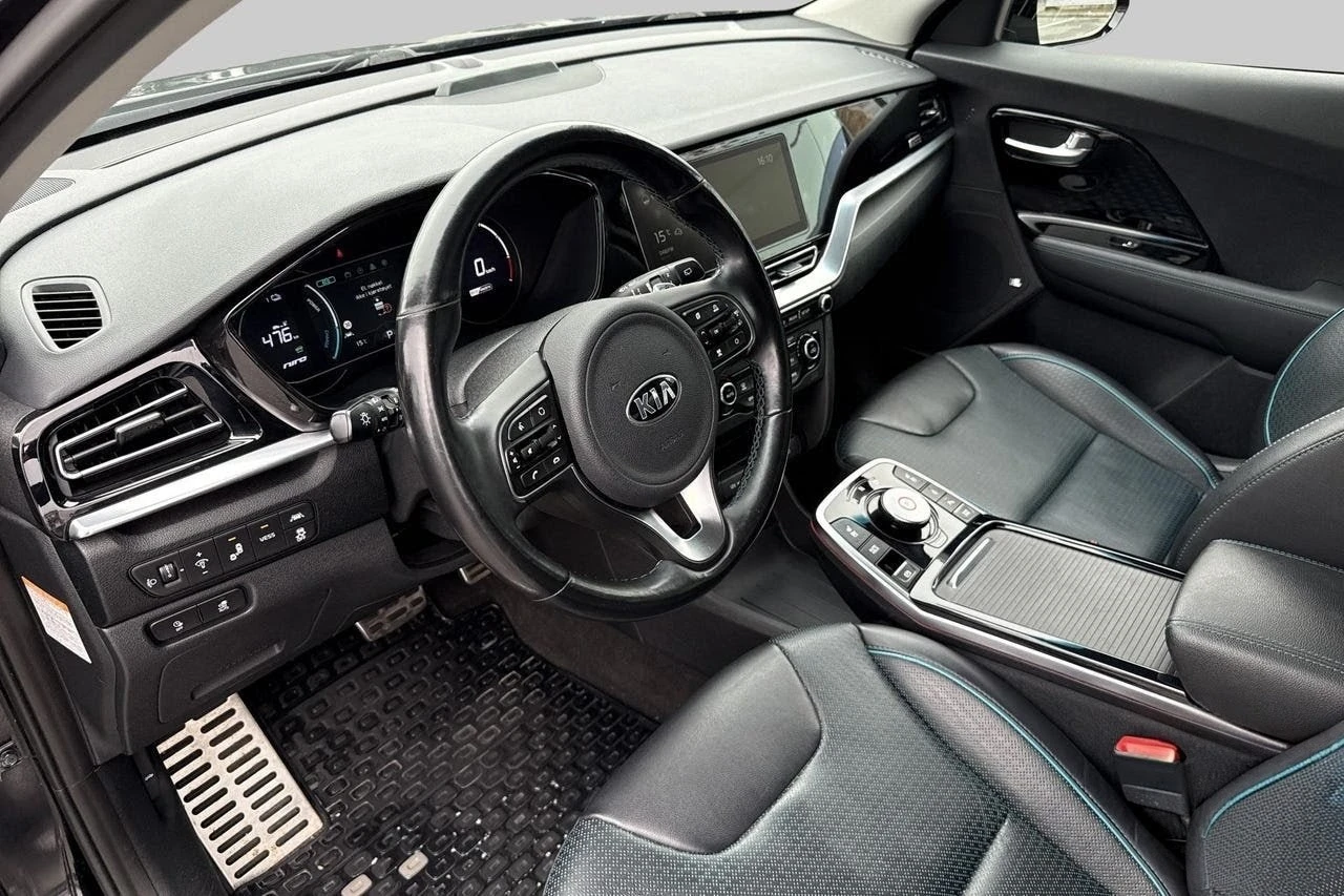 Kia Niro Exclusive 64kWh, снимка 9 - Автомобили и джипове - 56336135