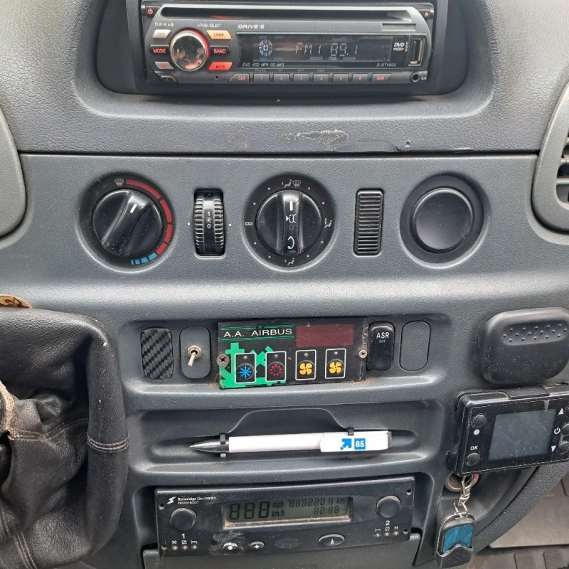 Mercedes-Benz Sprinter 413 21места , снимка 10 - Бусове и автобуси - 53122301
