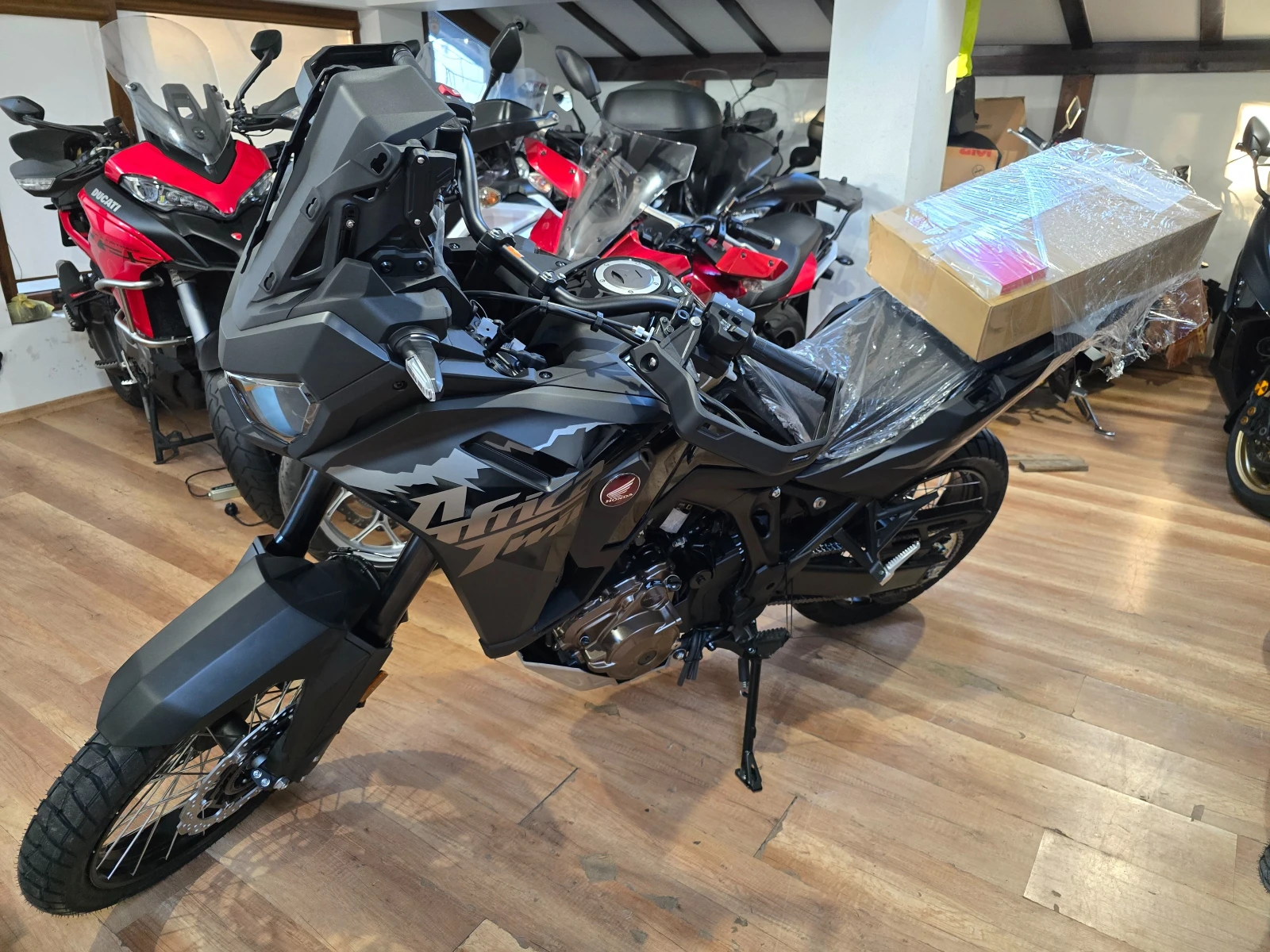 Honda Crf 1100ES  DCT Electronic Suspension 2026 �������!!!! | Mobile.bg � ����������� 2