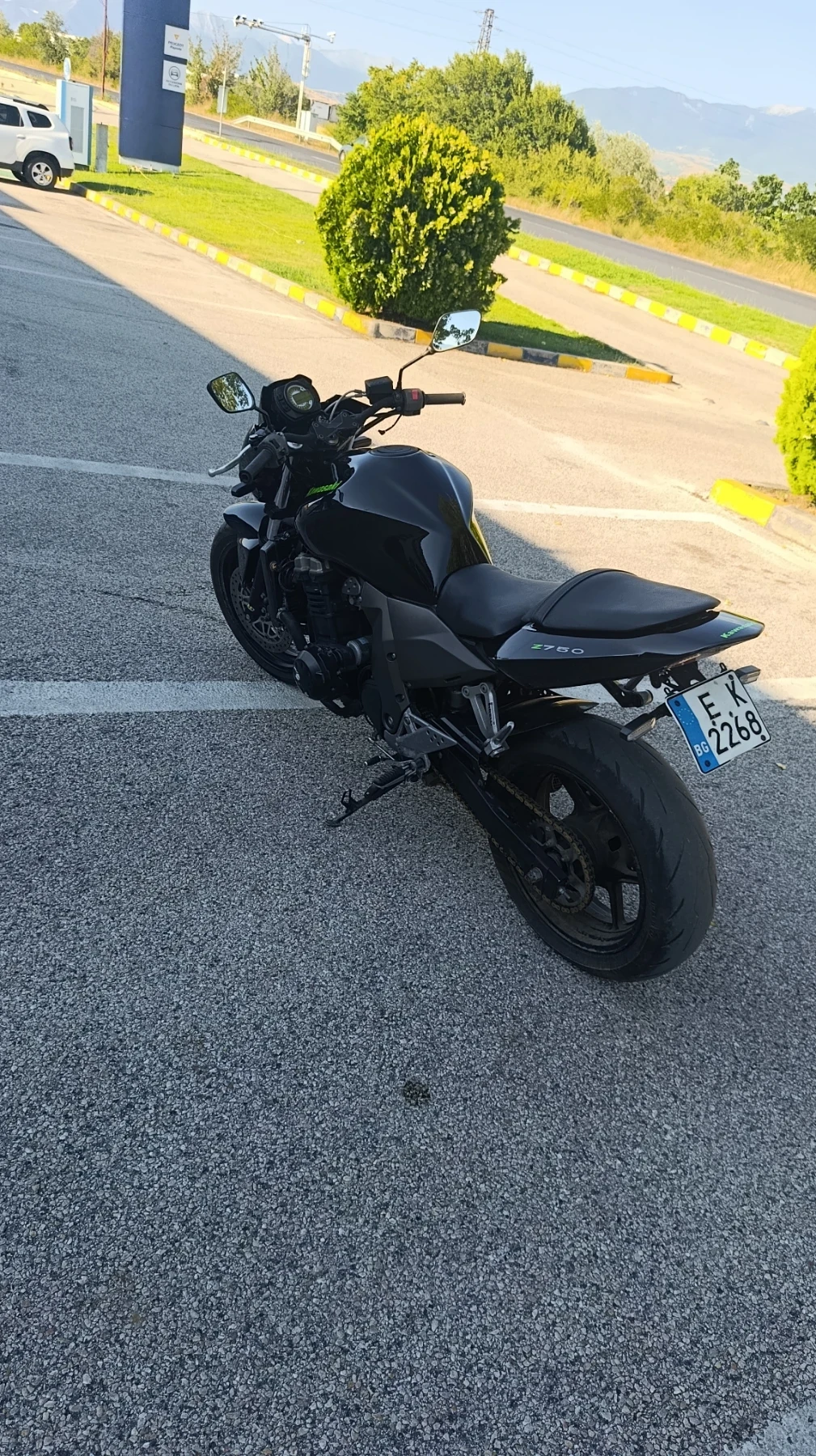 Kawasaki Z, снимка 7 - Мотоциклети и мототехника - 55571641