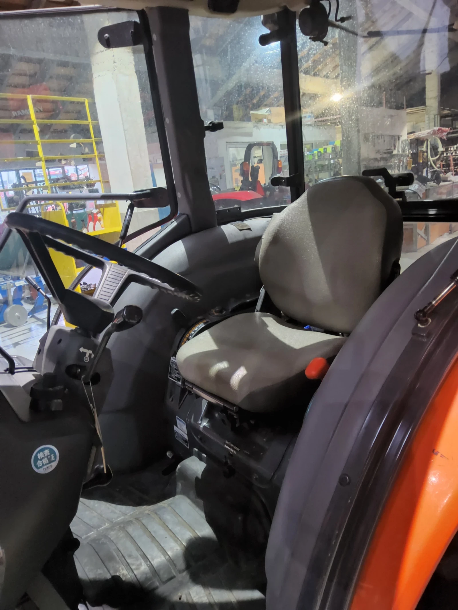 Трактор Kubota KL 46 - изображение 9