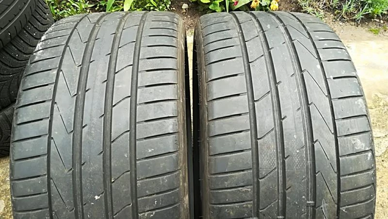 Гуми Летни 255/35R19, снимка 3 - Гуми и джанти - 25305660