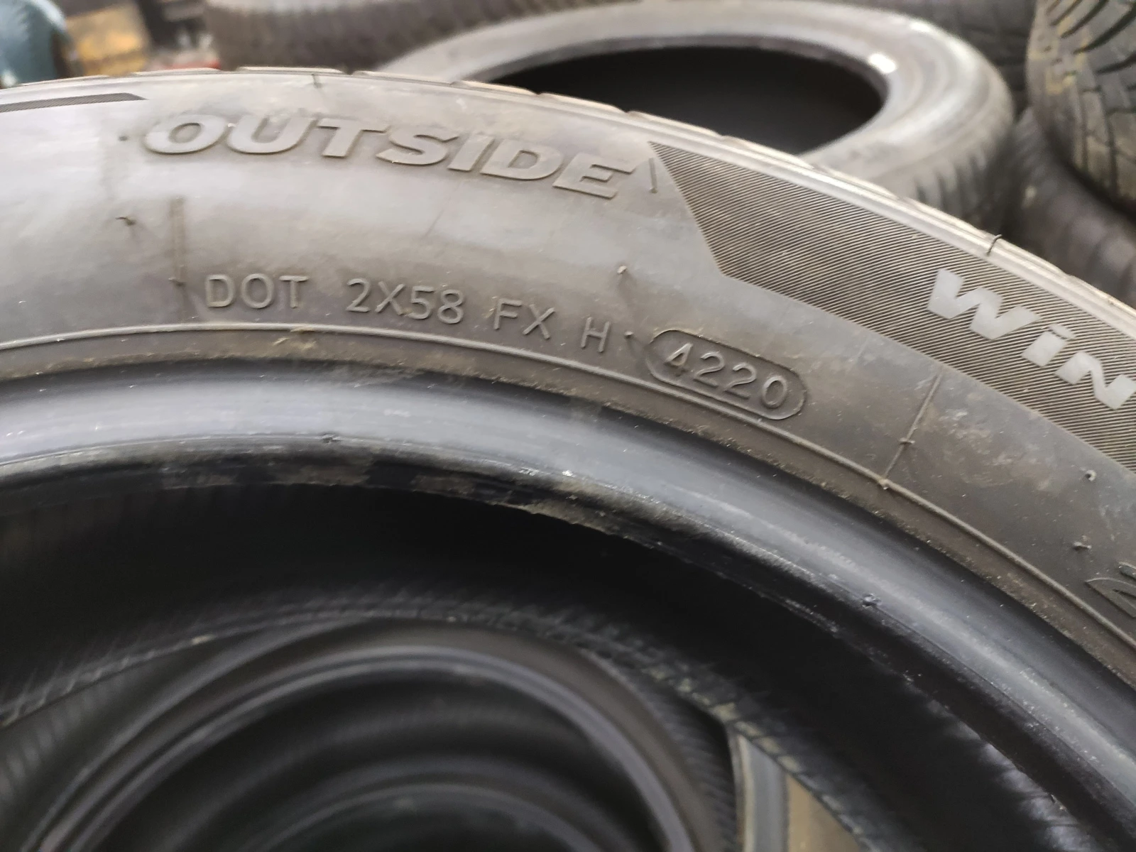Гуми Зимни 205/55R17, снимка 7 - Гуми и джанти - 54735068