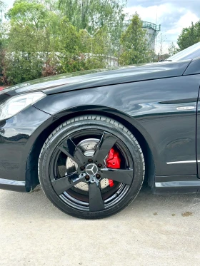 Mercedes-Benz E 250 Coupe AMG-Edition, снимка 6