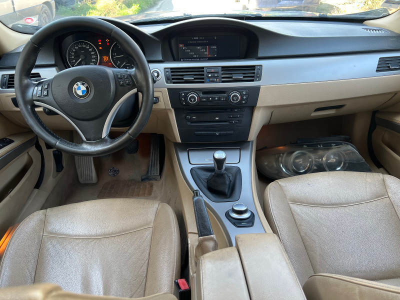 BMW 330 4х4 Ръчка, снимка 6 - Автомобили и джипове - 38268032