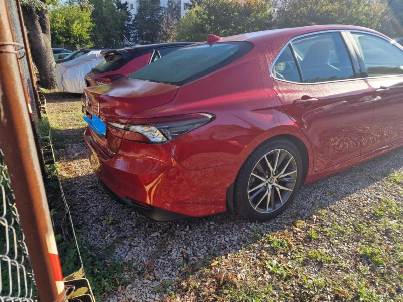 Toyota Camry Luxury, снимка 2 - Автомобили и джипове - 47709090