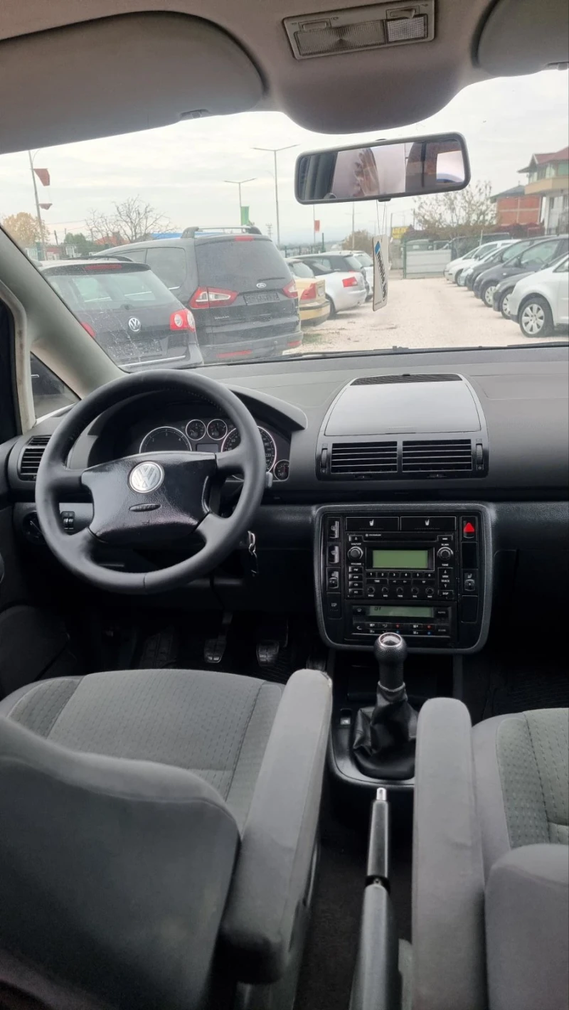 VW Sharan 1.9 tdi-116кс-6+ 1Facelift , снимка 7 - Автомобили и джипове - 47783754