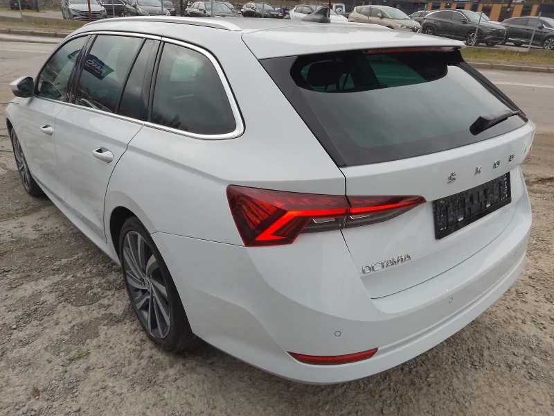 Skoda Octavia 1.5 G-TEC/FULL/Бяла Перла, снимка 7 - Автомобили и джипове - 48225858