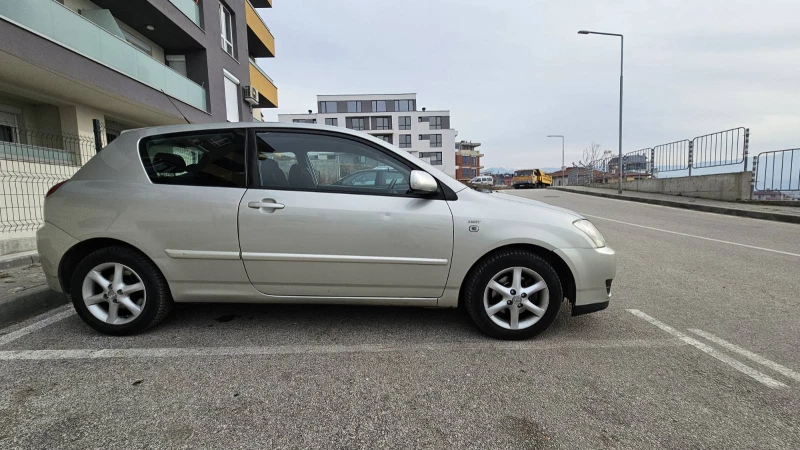 Toyota Corolla, снимка 4 - Автомобили и джипове - 48586856