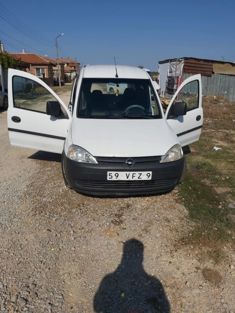 Opel Combo, снимка 1 - Автомобили и джипове - 49524072