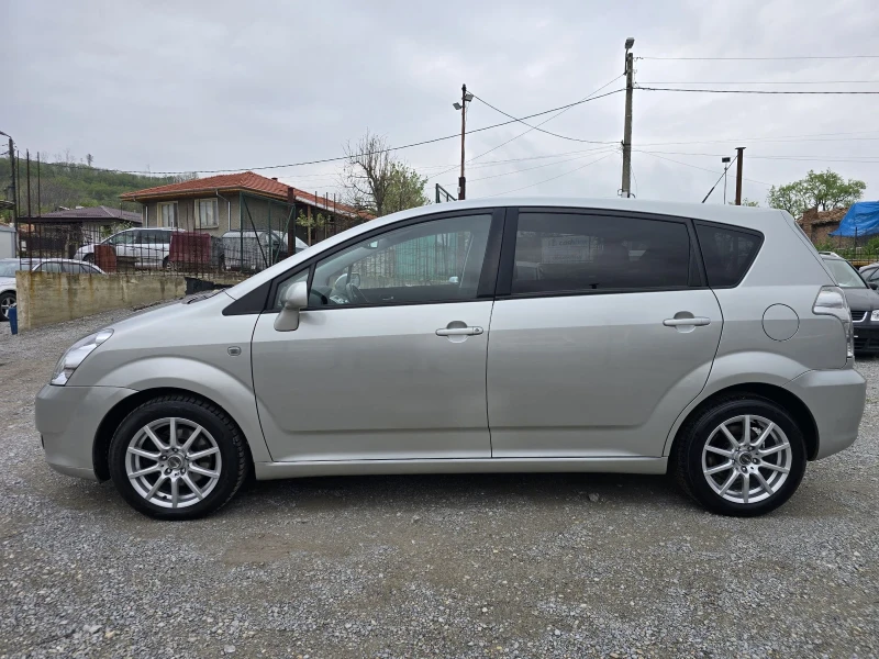 Toyota Corolla verso 2.2 D4D 136 К.С. 139000 КМ, снимка 5 - Автомобили и джипове - 49768786