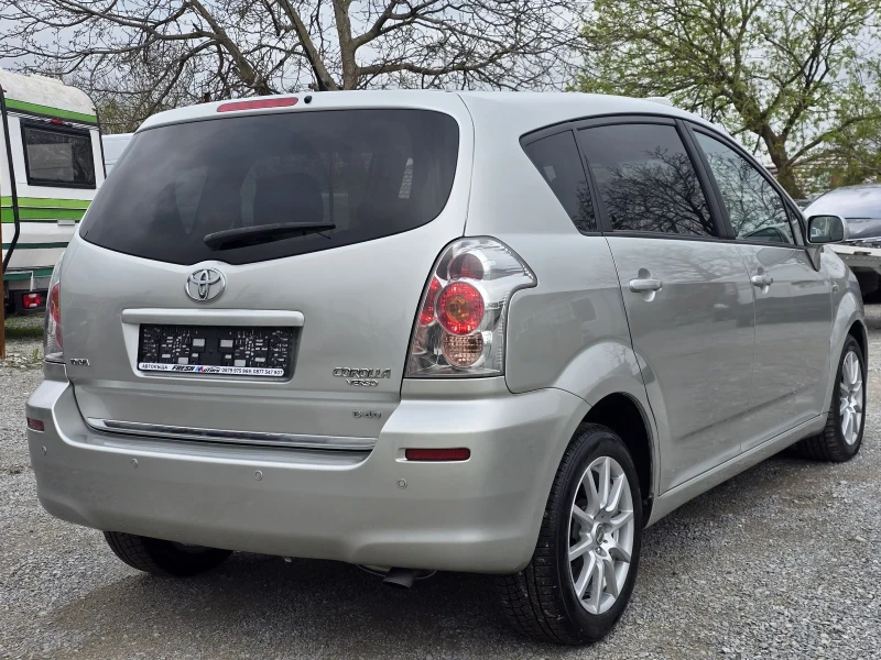 Toyota Corolla verso 2.2 D4D 136 К.С. 139000 КМ, снимка 4 - Автомобили и джипове - 49768786