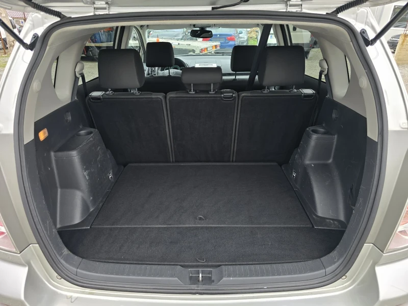 Toyota Corolla verso 2.2 D4D 136 К.С. 139000 КМ, снимка 16 - Автомобили и джипове - 49768786