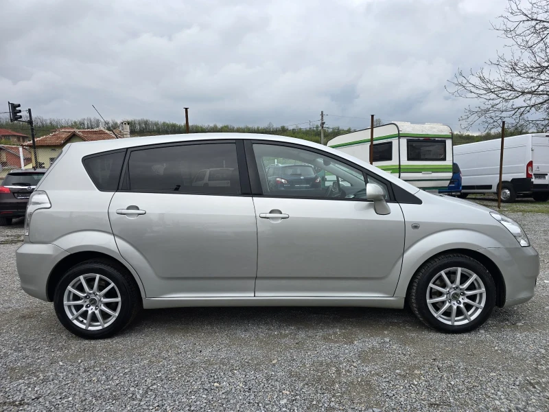 Toyota Corolla verso 2.2 D4D 136 К.С. 139000 КМ, снимка 6 - Автомобили и джипове - 49768786