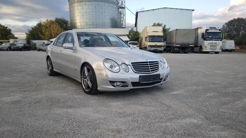 Mercedes-Benz E 220 Mercedes-Benz E-Klasse E 220 CDI Avantgarde, снимка 2 - Автомобили и джипове - 52012639