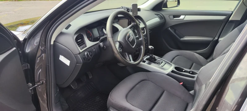 Audi A4, снимка 5 - Автомобили и джипове - 52924356