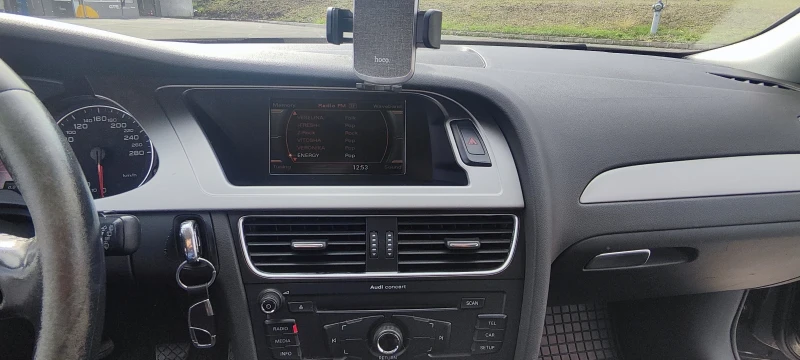 Audi A4, снимка 13 - Автомобили и джипове - 52924356