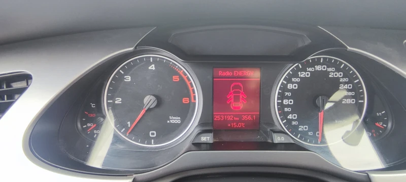 Audi A4, снимка 10 - Автомобили и джипове - 52924356