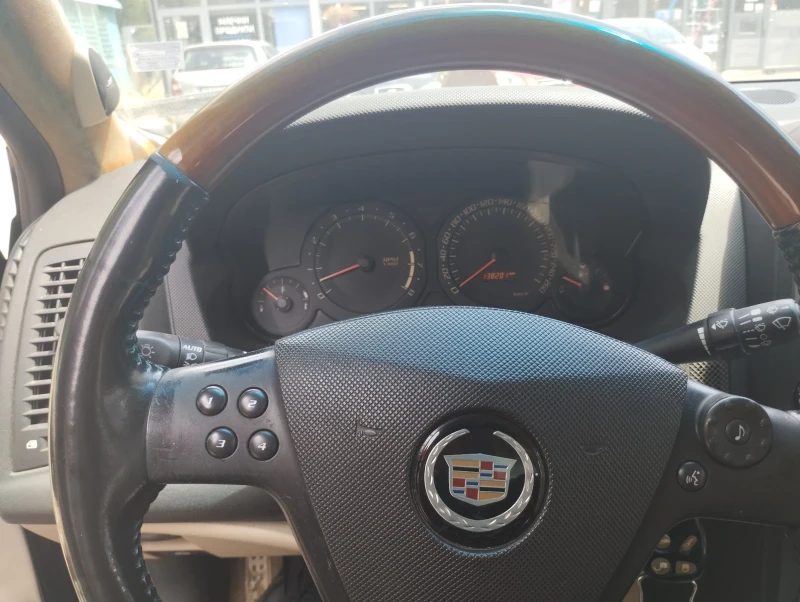 Cadillac Cts, снимка 3 - Автомобили и джипове - 52581141