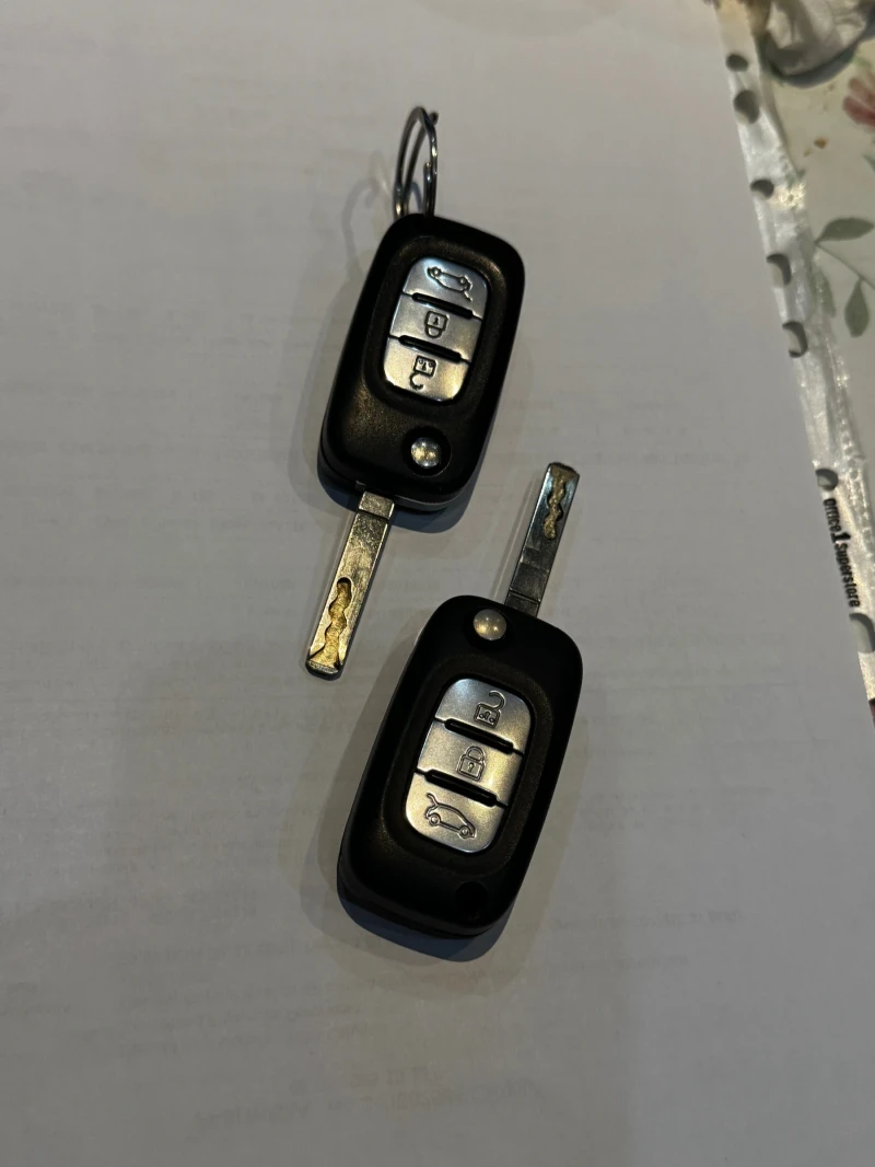 Renault Megane 1.5 DCI, снимка 6 - Автомобили и джипове - 52666623