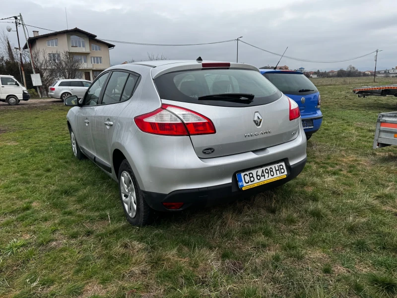 Renault Megane 1.5 DCI, снимка 3 - Автомобили и джипове - 52666623