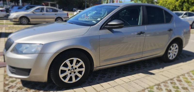Skoda Octavia, снимка 4 - Автомобили и джипове - 53010641