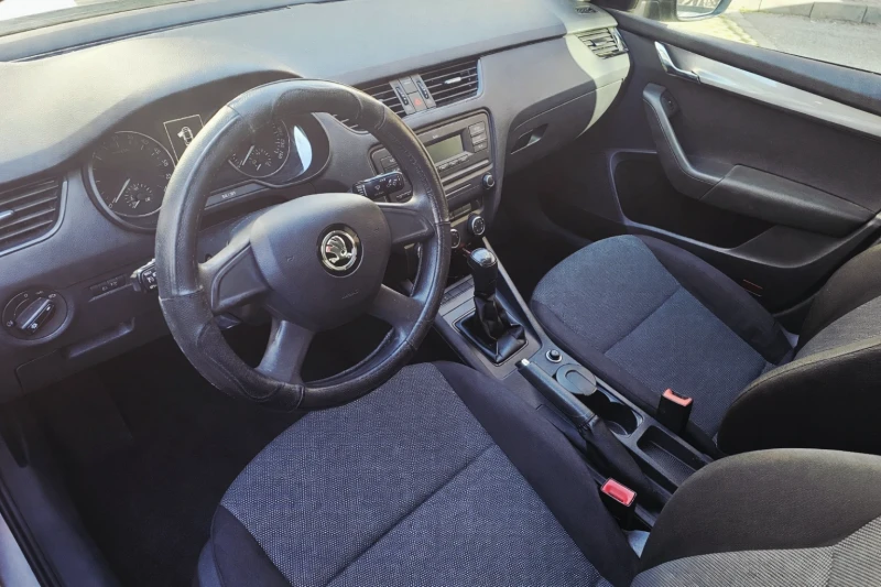 Skoda Octavia, снимка 7 - Автомобили и джипове - 53010641