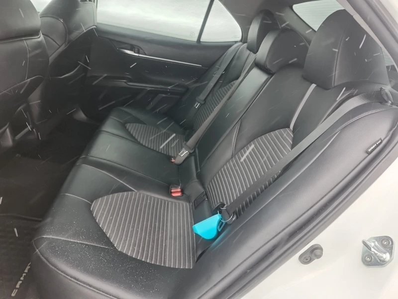 Toyota Camry SE AWD* CARFAX* АВТО КРЕДИТ* , снимка 8 - Автомобили и джипове - 53223332
