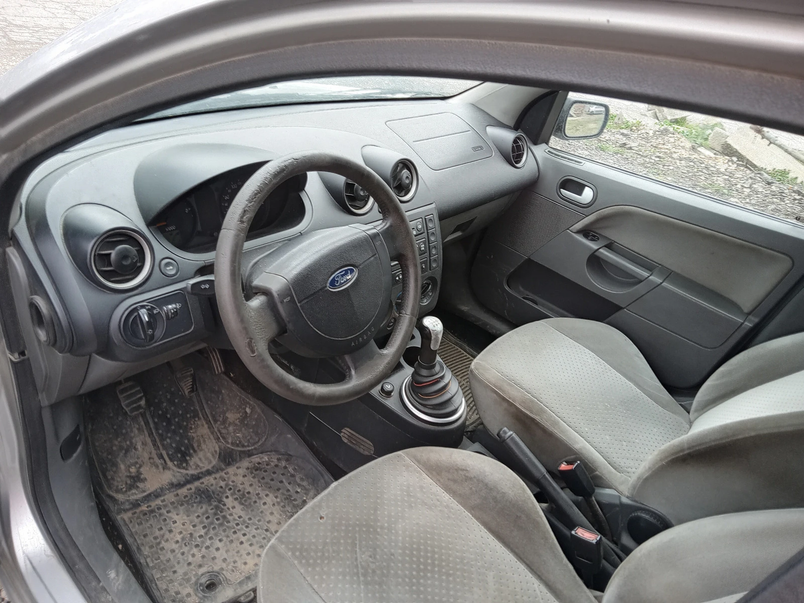 Ford Fiesta 1.4 dizel - изображение 3