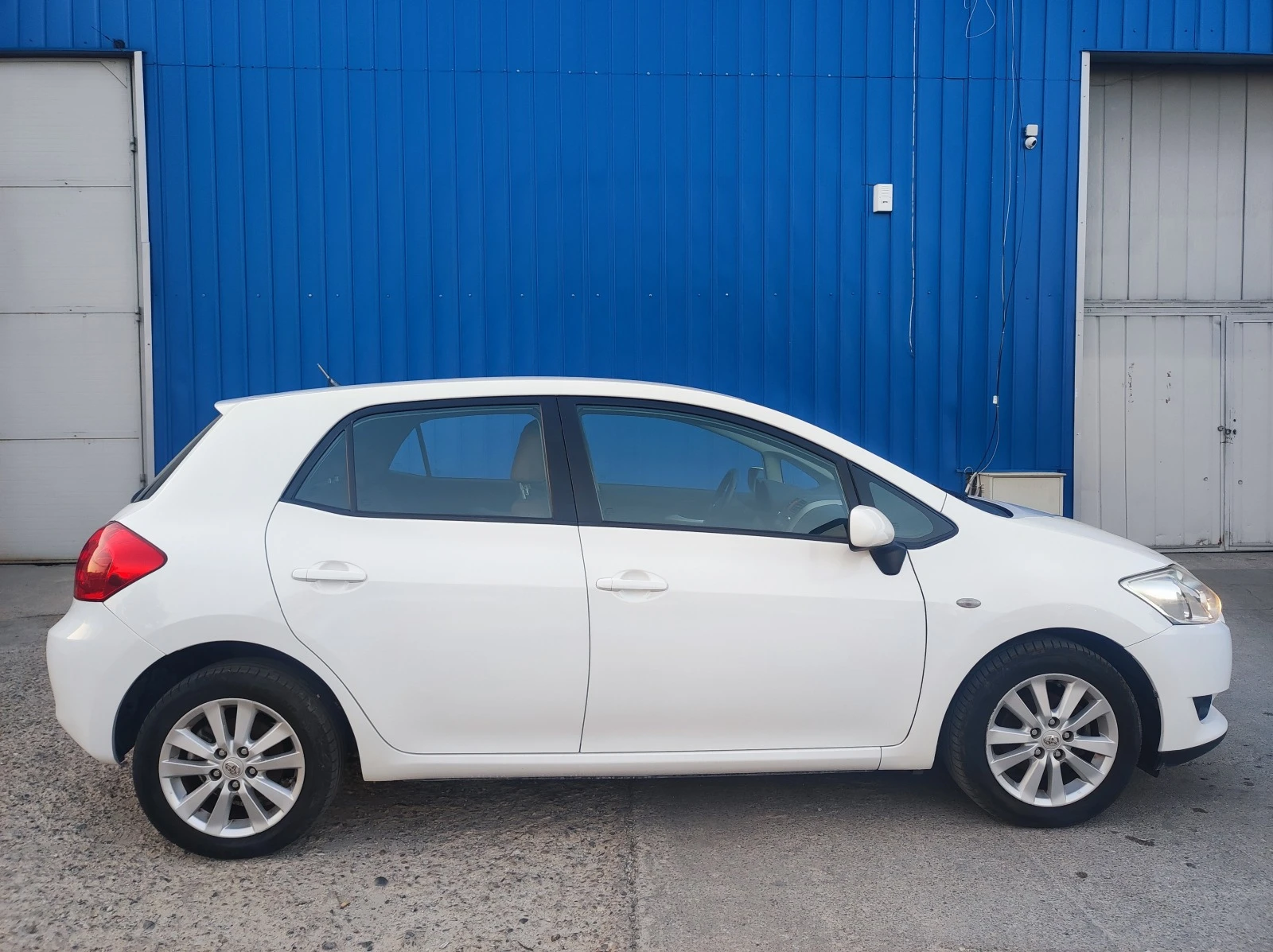 Toyota Auris 1.6 VVTI Key Less , Климатроник кожен салон - изображение 7