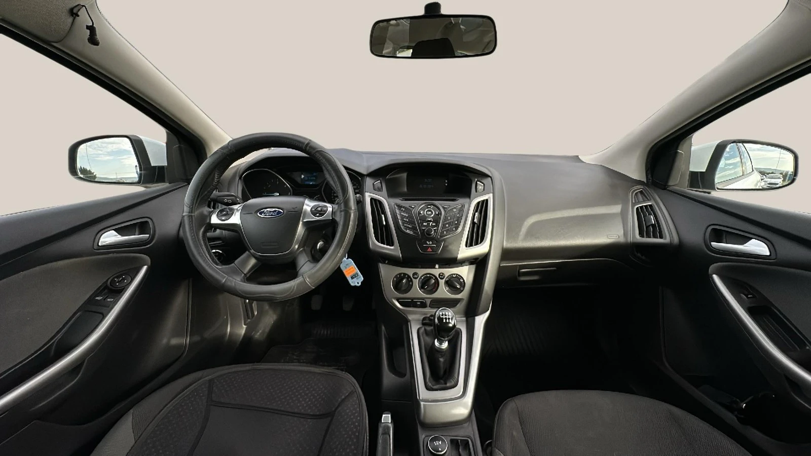 Ford Focus 1.6 TDCi - изображение 9