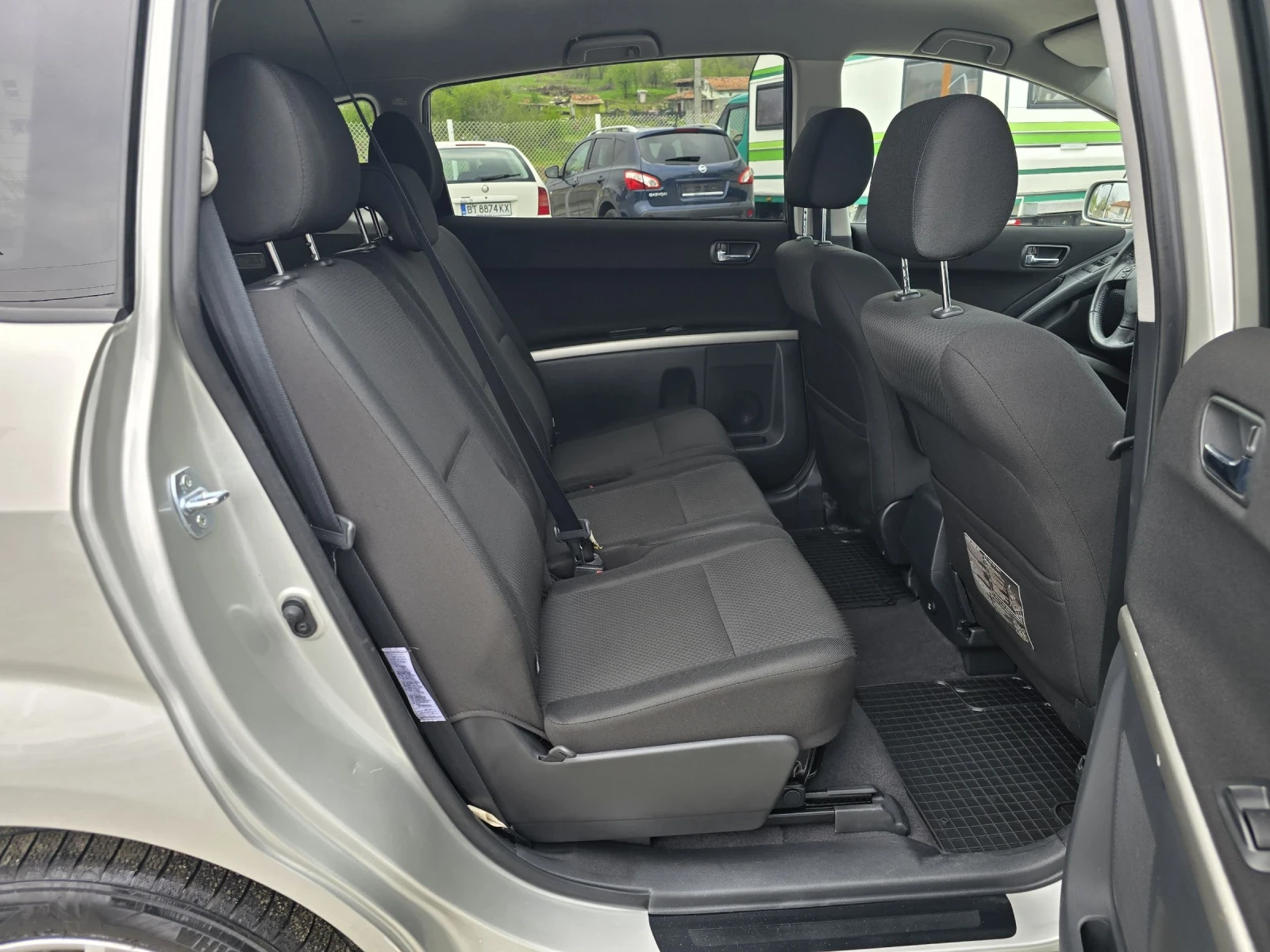 Toyota Corolla verso 2.2 D4D 136 К.С. 139000 КМ | Mobile.bg — изображение 11