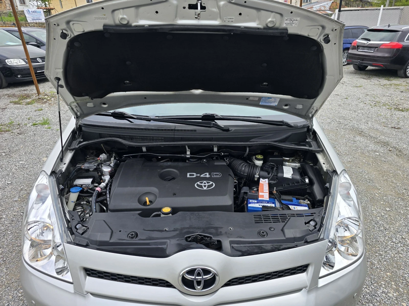Toyota Corolla verso 2.2 D4D 136 К.С. 139000 КМ | Mobile.bg — изображение 17