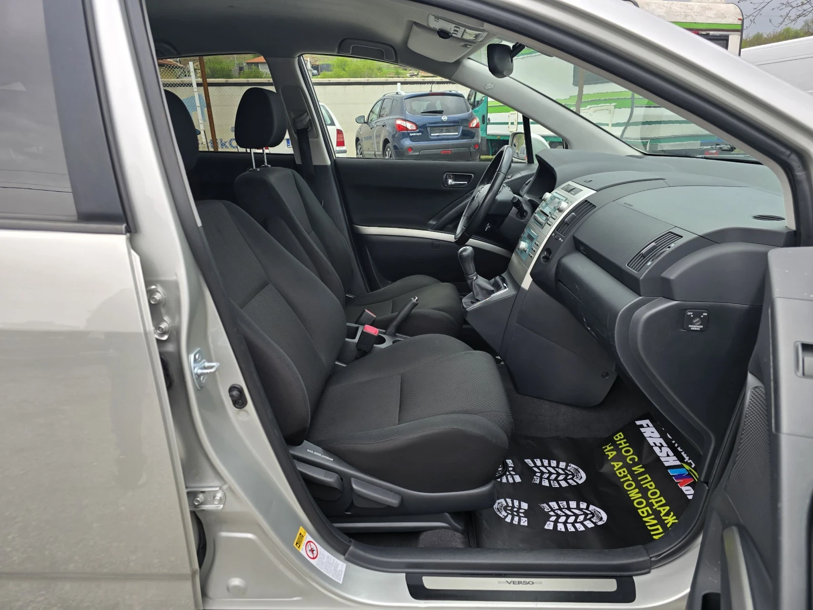 Toyota Corolla verso 2.2 D4D 136 К.С. 139000 КМ | Mobile.bg — изображение 12