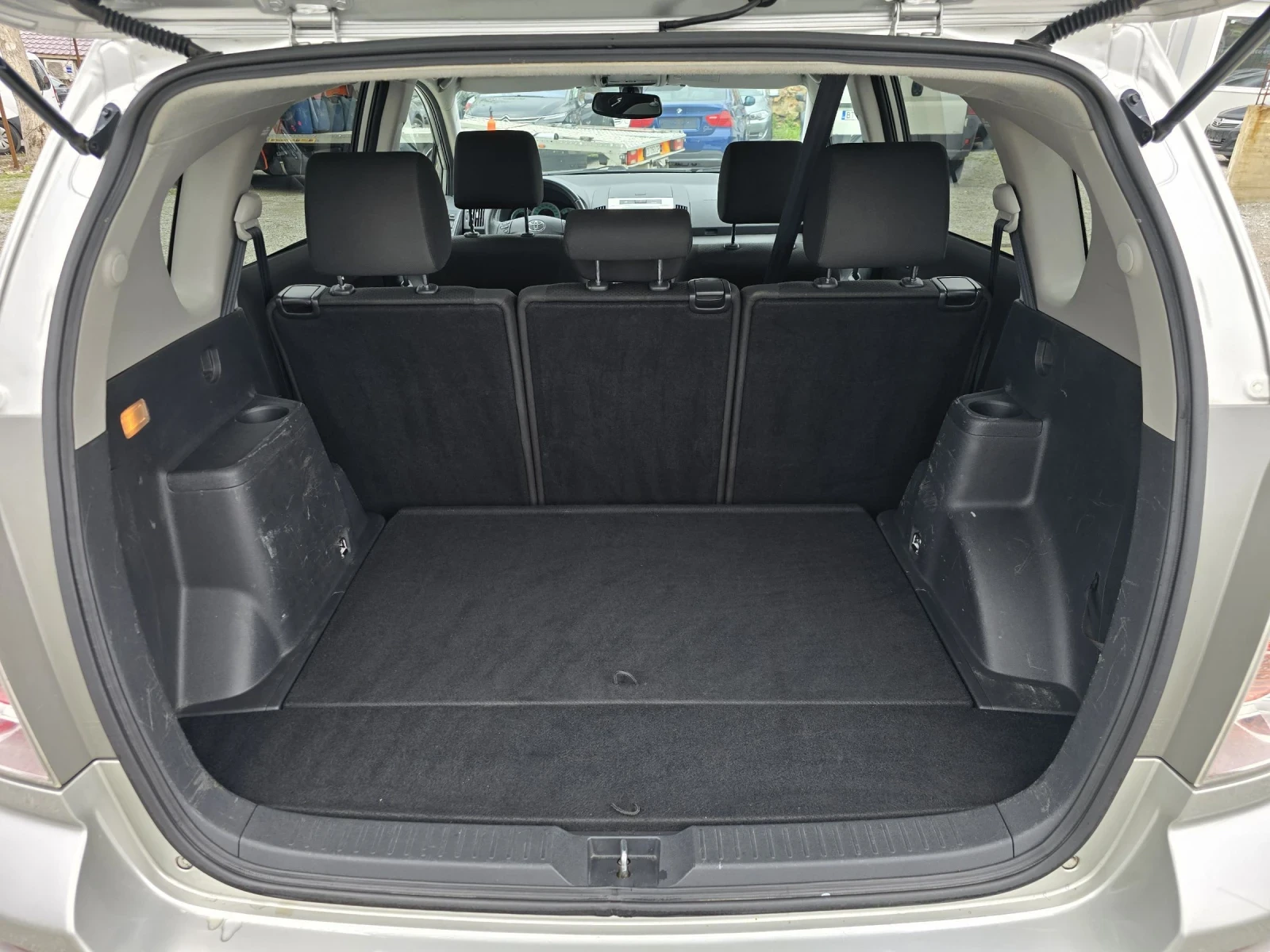 Toyota Corolla verso 2.2 D4D 136 К.С. 139000 КМ | Mobile.bg — изображение 16