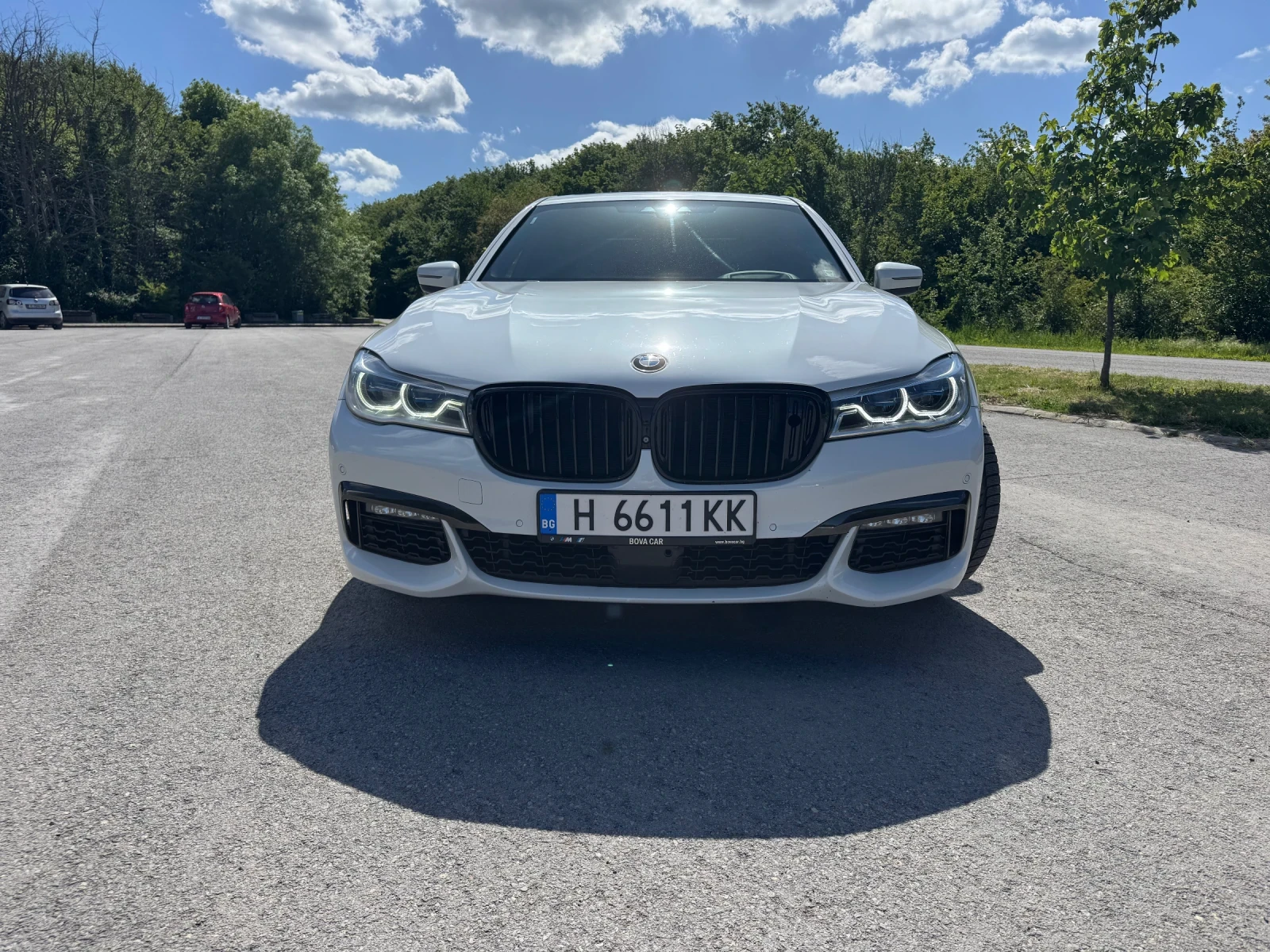 BMW 750 i Long Xdrive - изображение 3