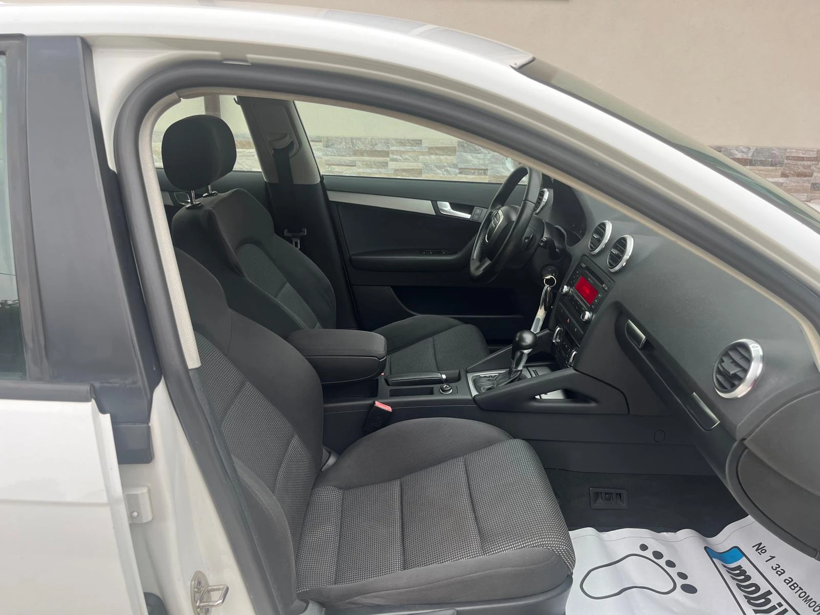 Audi A3 2.0 TDI  AVTO  | Mobile.bg   14