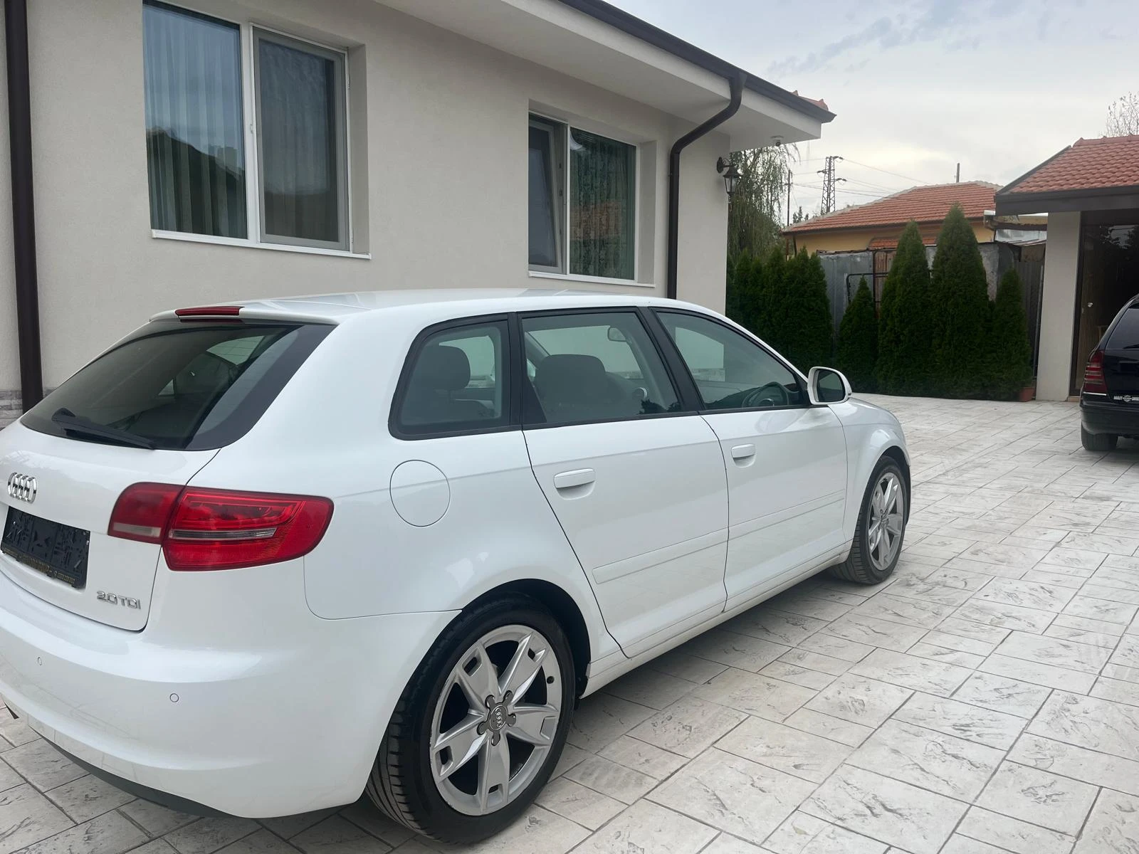 Audi A3 2.0 TDI  AVTO  | Mobile.bg   4