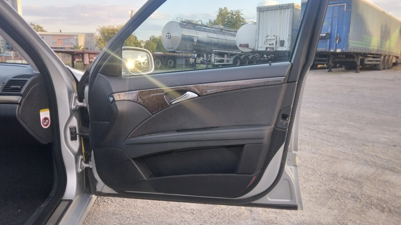 Mercedes-Benz E 220 Mercedes-Benz E-Klasse E 220 CDI Avantgarde - изображение 8