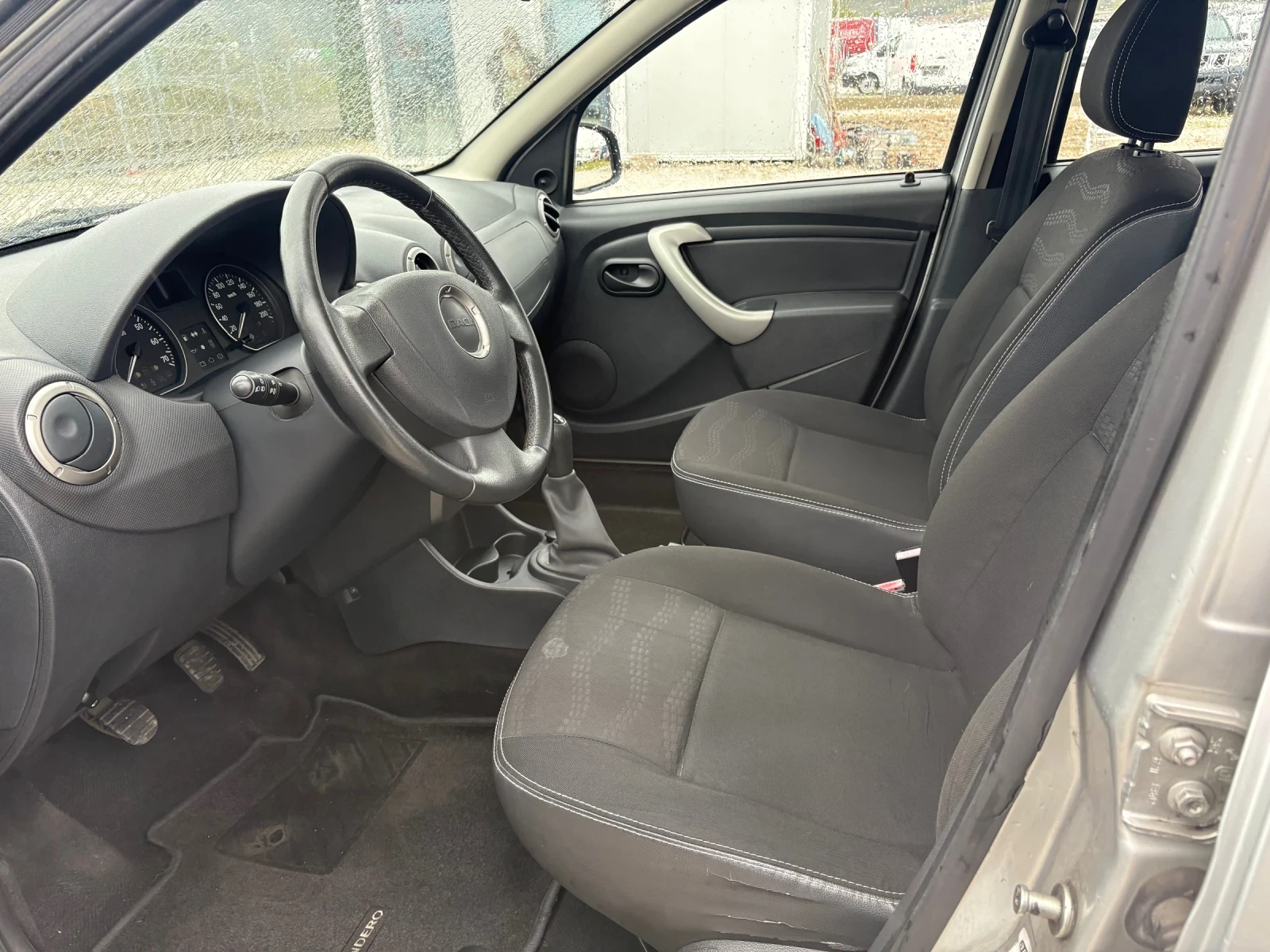 Dacia Sandero Stepway 1.5 dci - изображение 7
